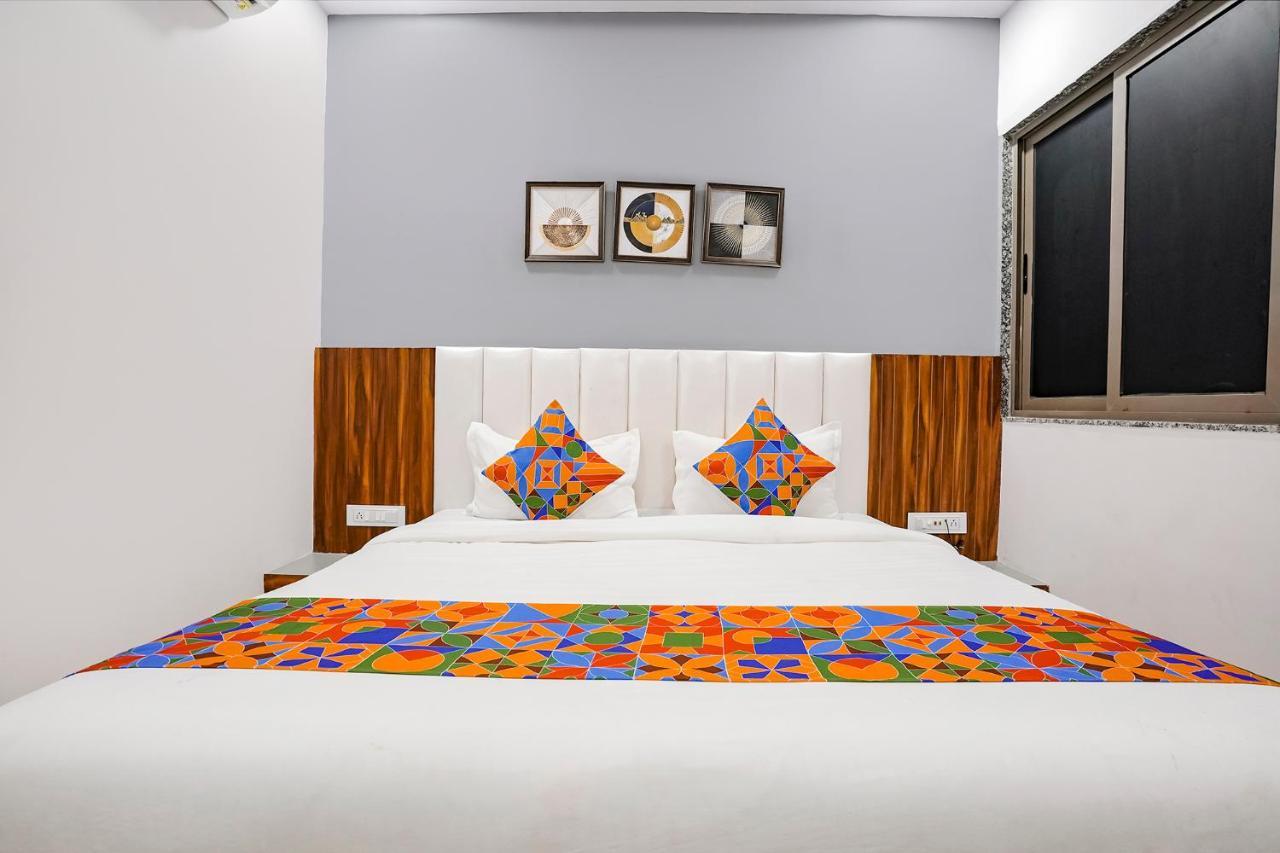 Fabhotel Magnus Surat Buitenkant foto