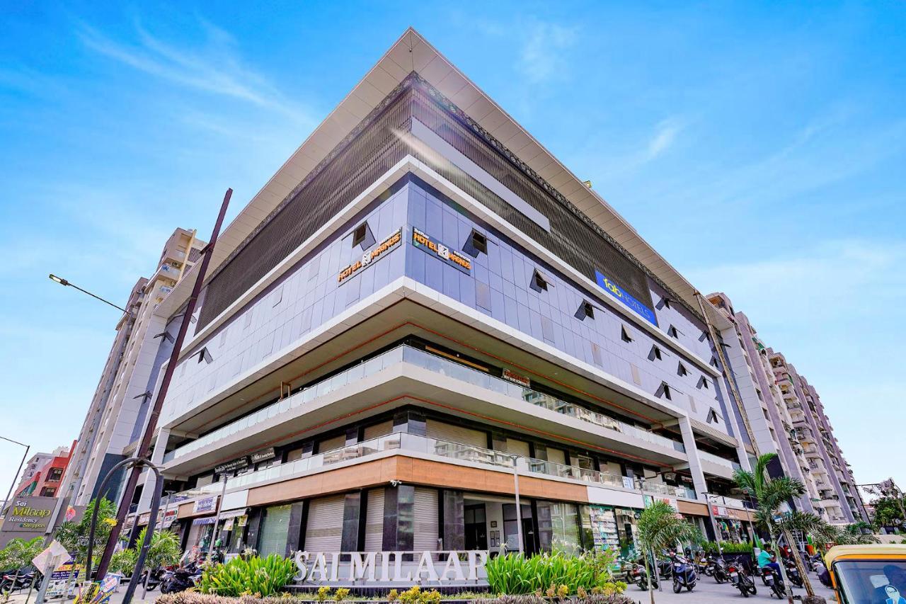 Fabhotel Magnus Surat Buitenkant foto