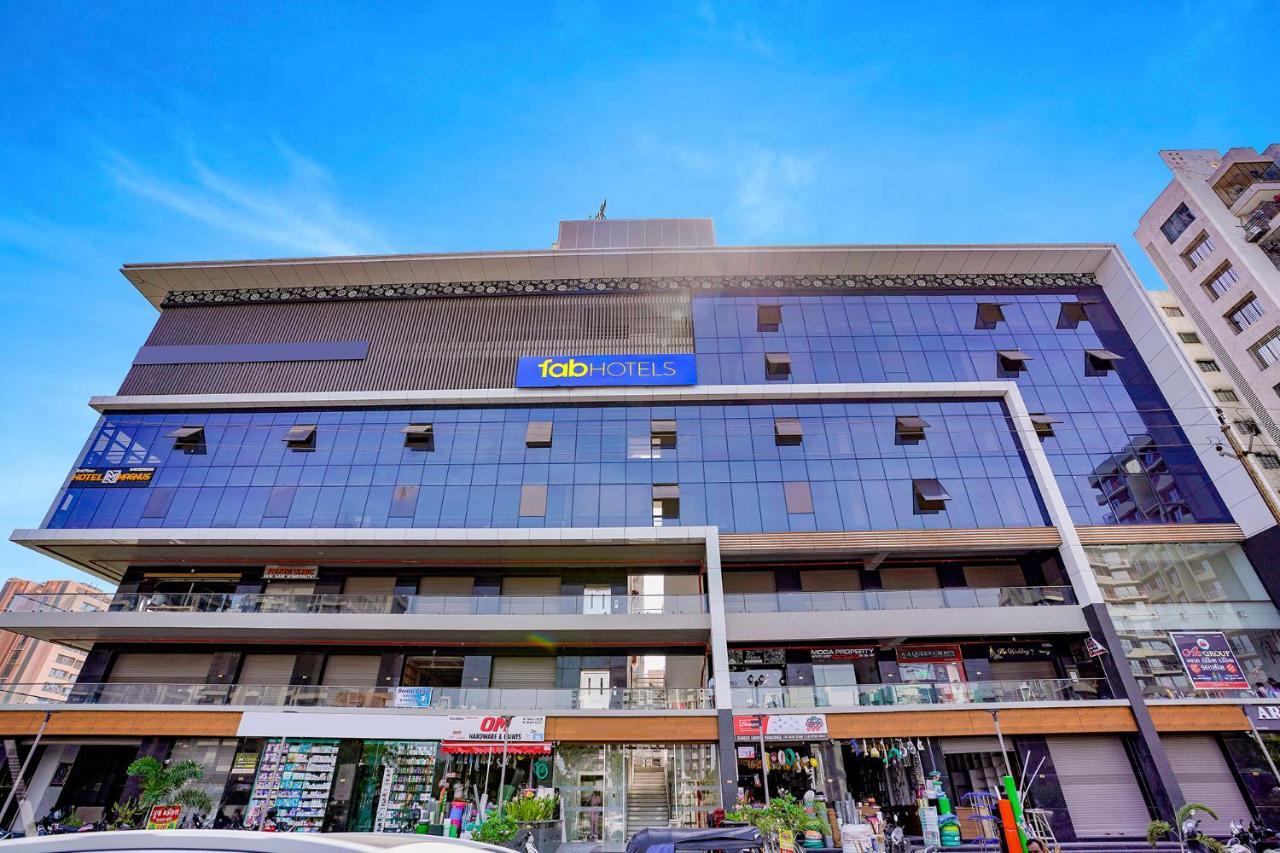 Fabhotel Magnus Surat Buitenkant foto